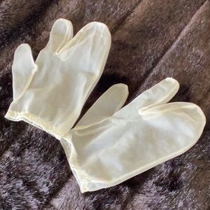 VINTAGE NYLON STOCKING GLOVES